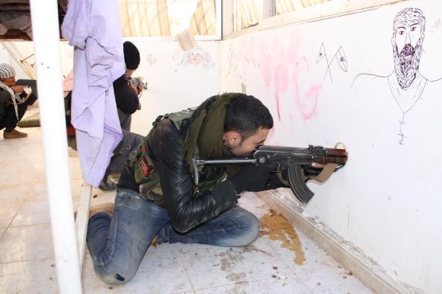 ypg fighter sere kaniyeh